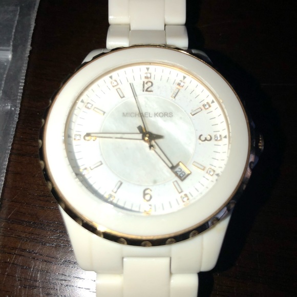 Michael Kors white and gold watch - Picture 2 of 4